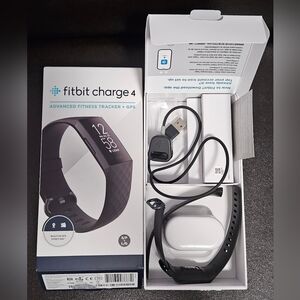 Fitbit Charge 4